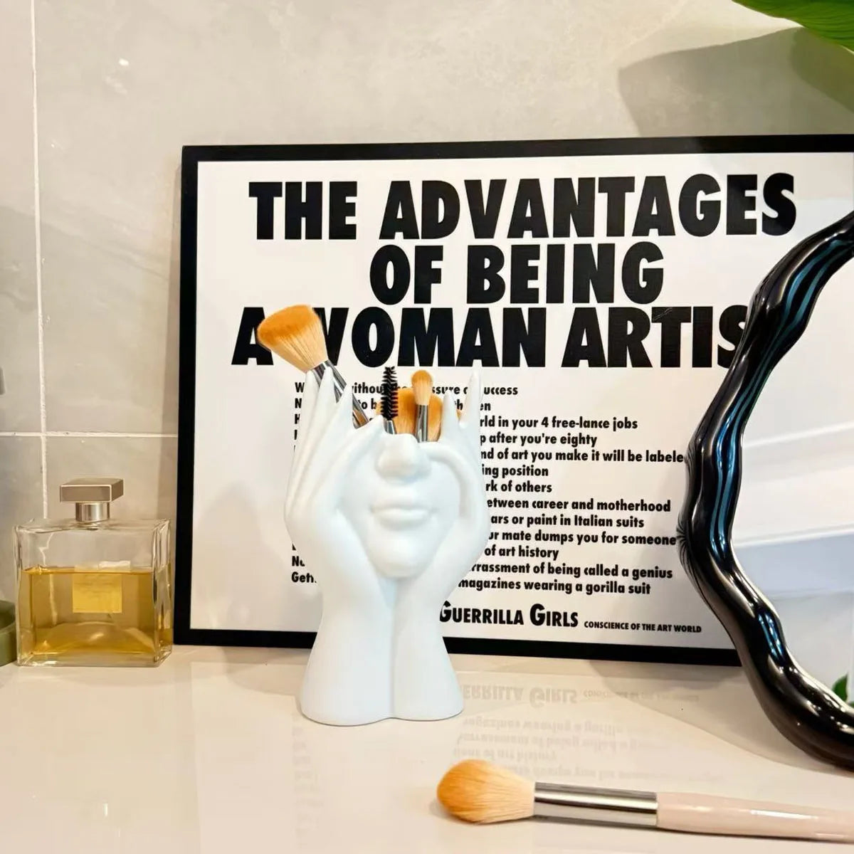 Face Design Makeup Brush Holder