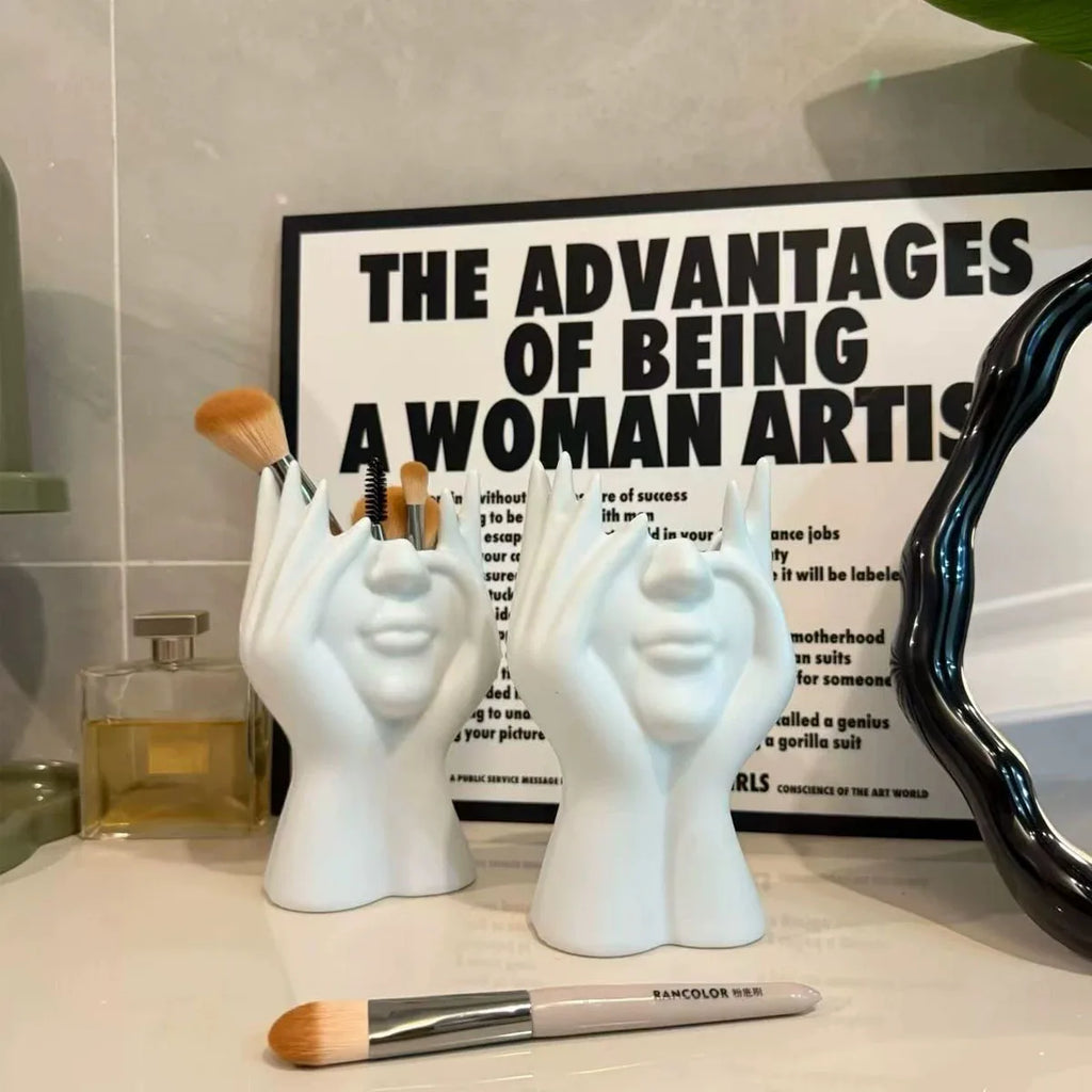 Face Design Makeup Brush Holder